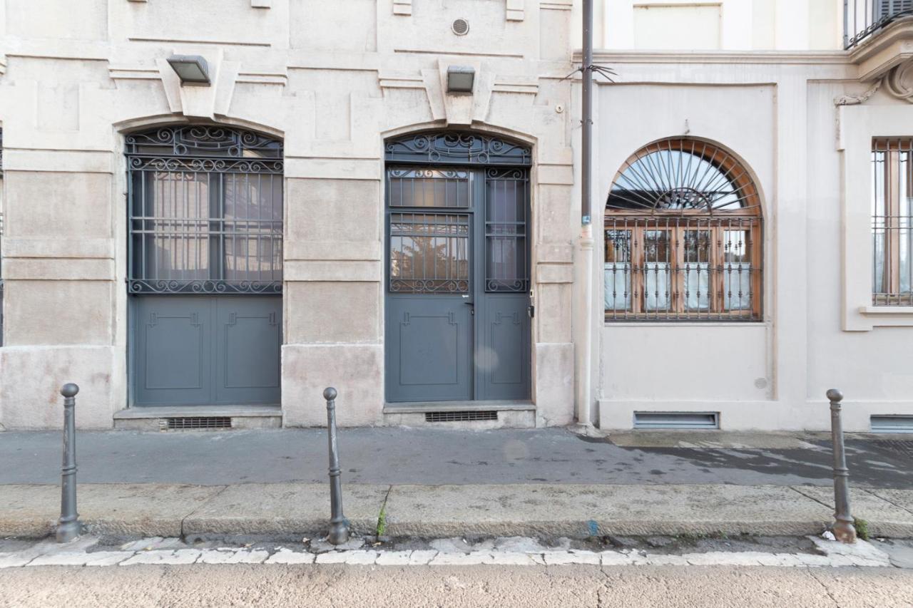Arena Apartment Milan Bagian luar foto
