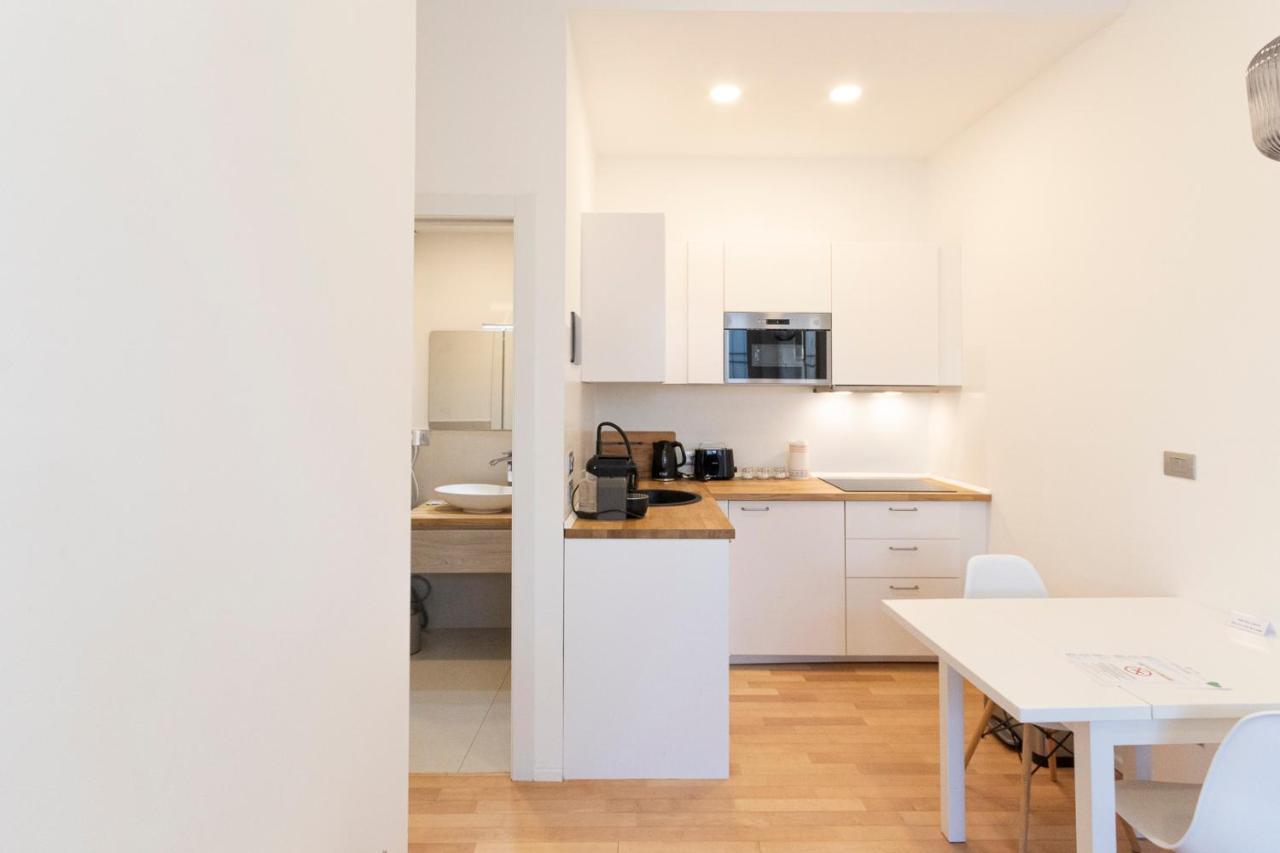 Arena Apartment Milan Bagian luar foto